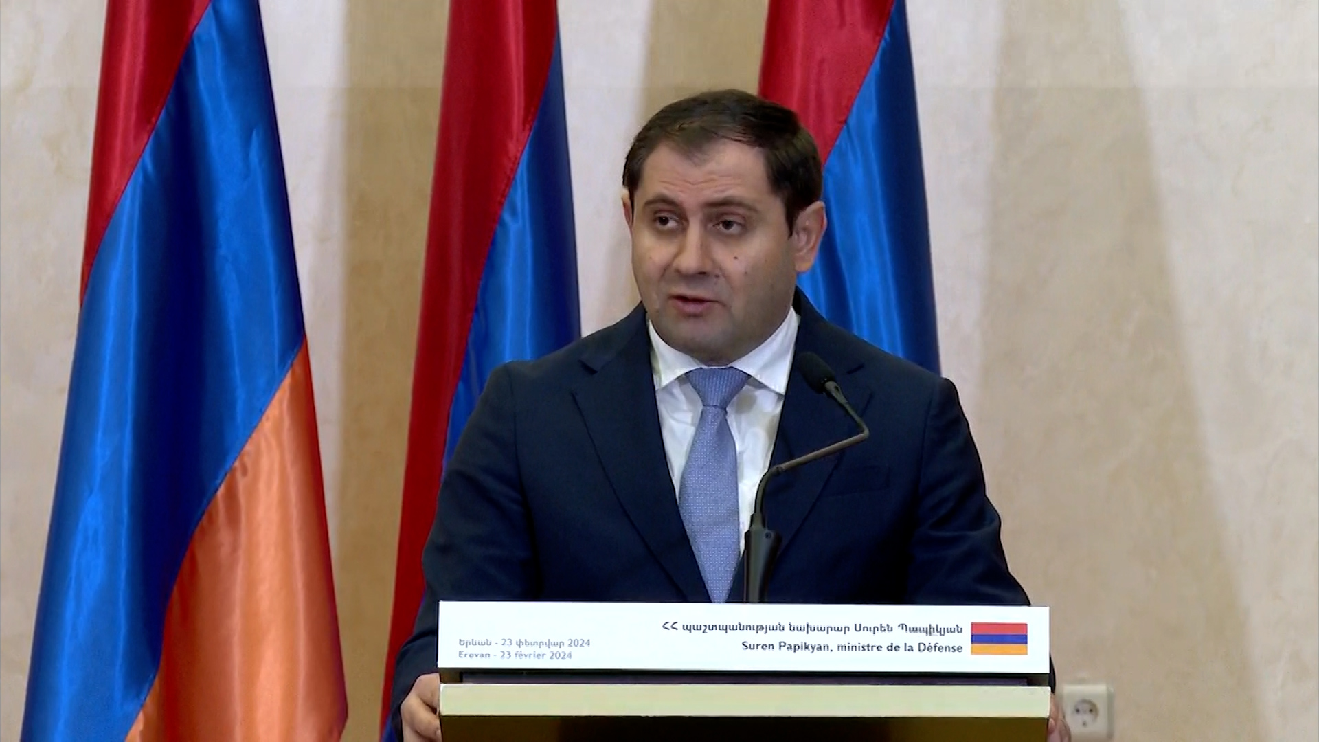 ER ilə Fransa arasındakı hərbi əməkdaşlıq silahlı qüvvələrin demək olar ki, bütün sahələrini əhatə edir: Suren Papikyan
