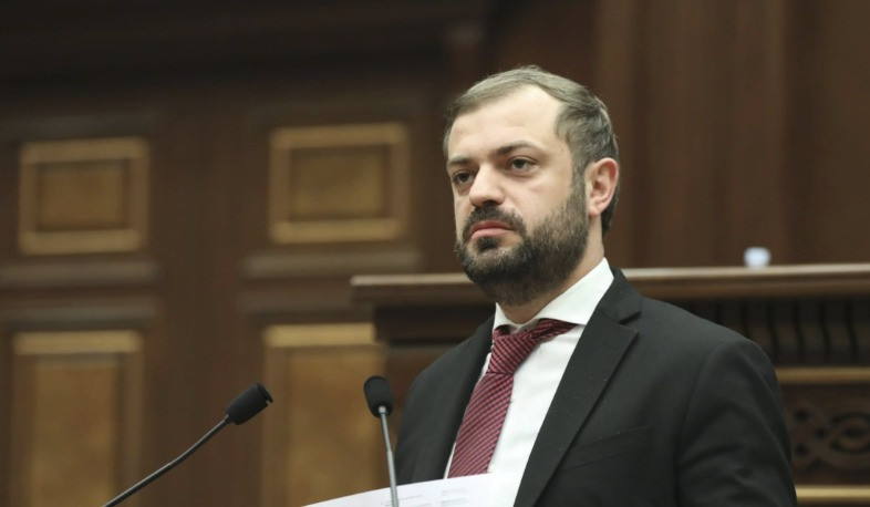 Գևորգ Պապոյանը պատգամավորական մանդատը վայր է դրել