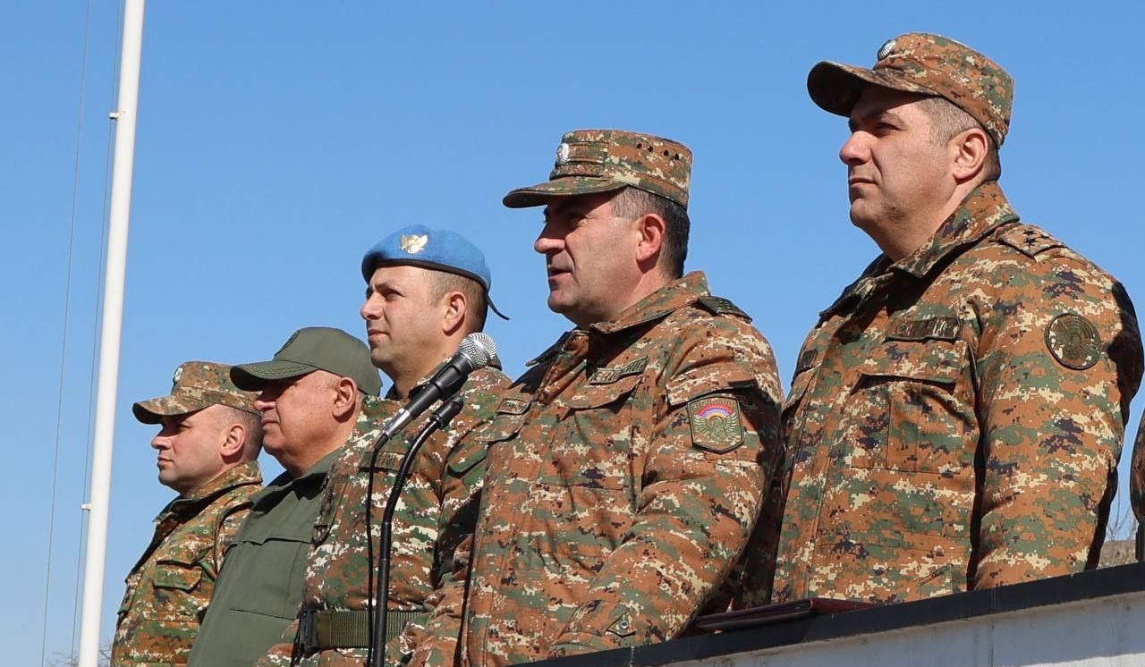 ԶՈւ գլխավոր շտաբի պետը ՊՆ խաղաղապահ ուժերի անձնակազմին է ներկայացրել նորանշանակ հրամանատարին