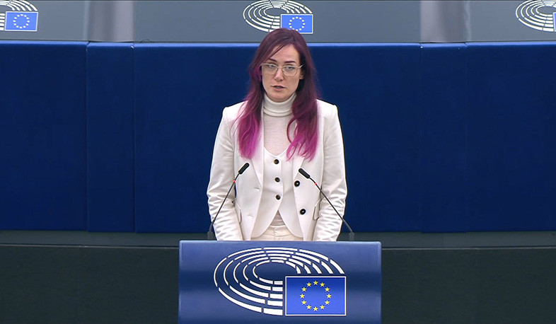 Azərbaycanla qaz sövdələşməsindən yalnız Əliyev qazanır։ Marketa Qreqorova