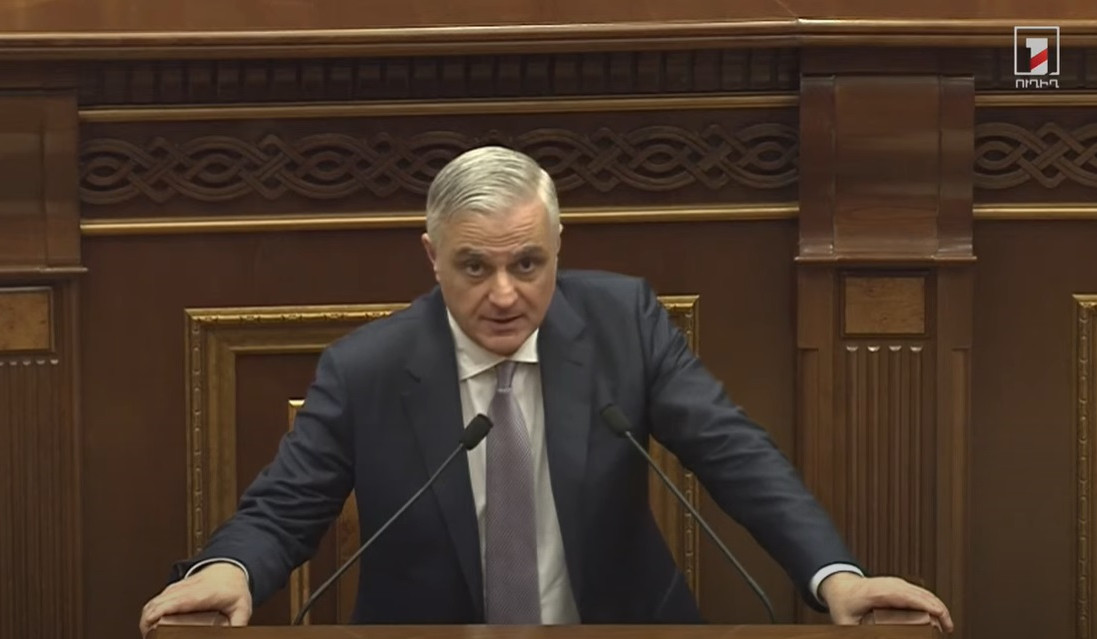 Խնդիրը բարդ է, բայց լուծումը նկարագրված է. Մհեր Գրիգորյանը՝ կենսաչափական անձնագրերի մասին