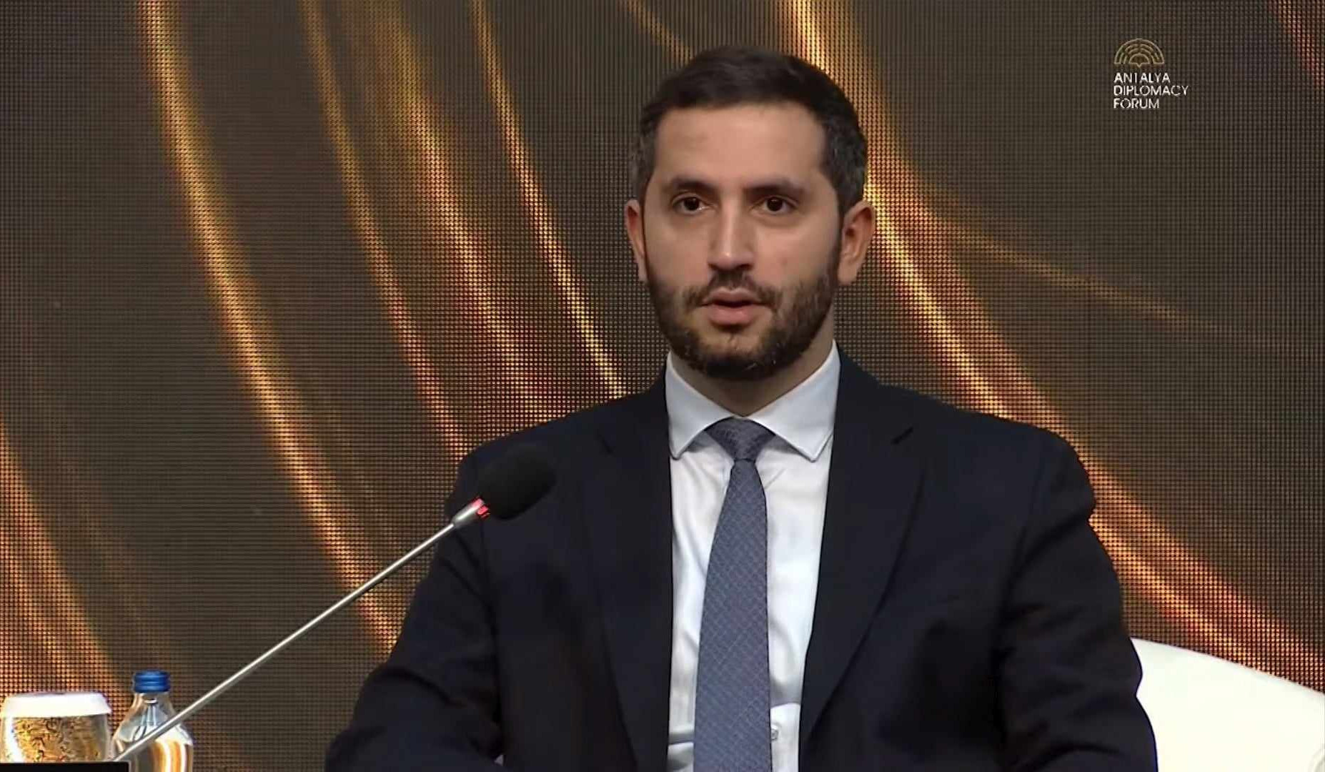 Münhendə dövlət başçılarının görüşü müsbət irəliləyişdir։ Ruben Rubinyan