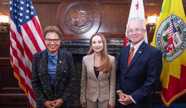 Դեսպան Մակունցը Լոս Անջելեսի քաղաքապետին և ոստիկանապետի տեղակալին է փոխանցել Տիգրան Ավինյանի և Վահե Ղազարյանի նամակները