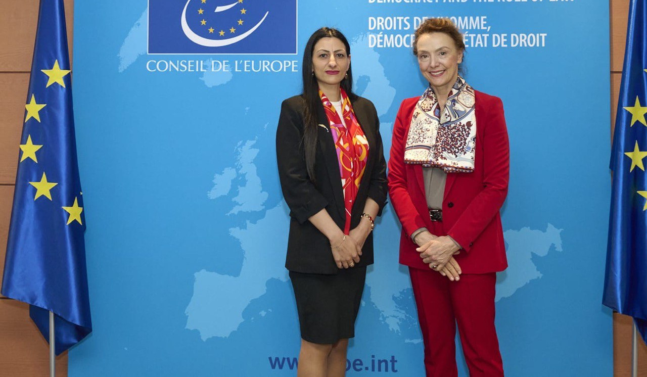 Anahit Manasyan presented issues related to protection of rights of forcibly displaced persons from Nagorno-Karabakh to Marija Pejčinović Burić