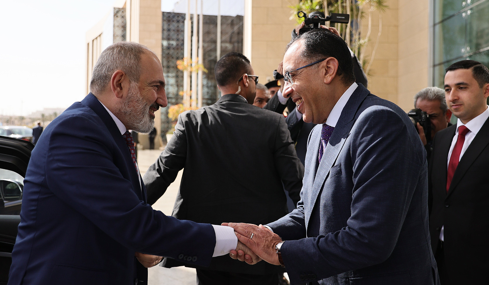 Nikol Paşinyan və Mostafa Madbul Ermənistan-Misir ticarət-iqtisadi əməkdaşlığı ilə bağlı məsələləri müzakirə ediblər