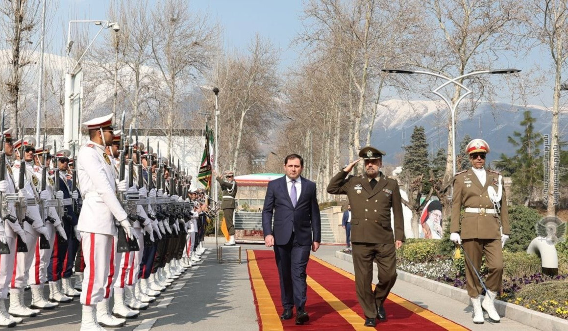 Tehran Ermənistanla Azərbaycan arasında birbaşa danışıqları dəstəkləyir: İranın müdafiə naziri