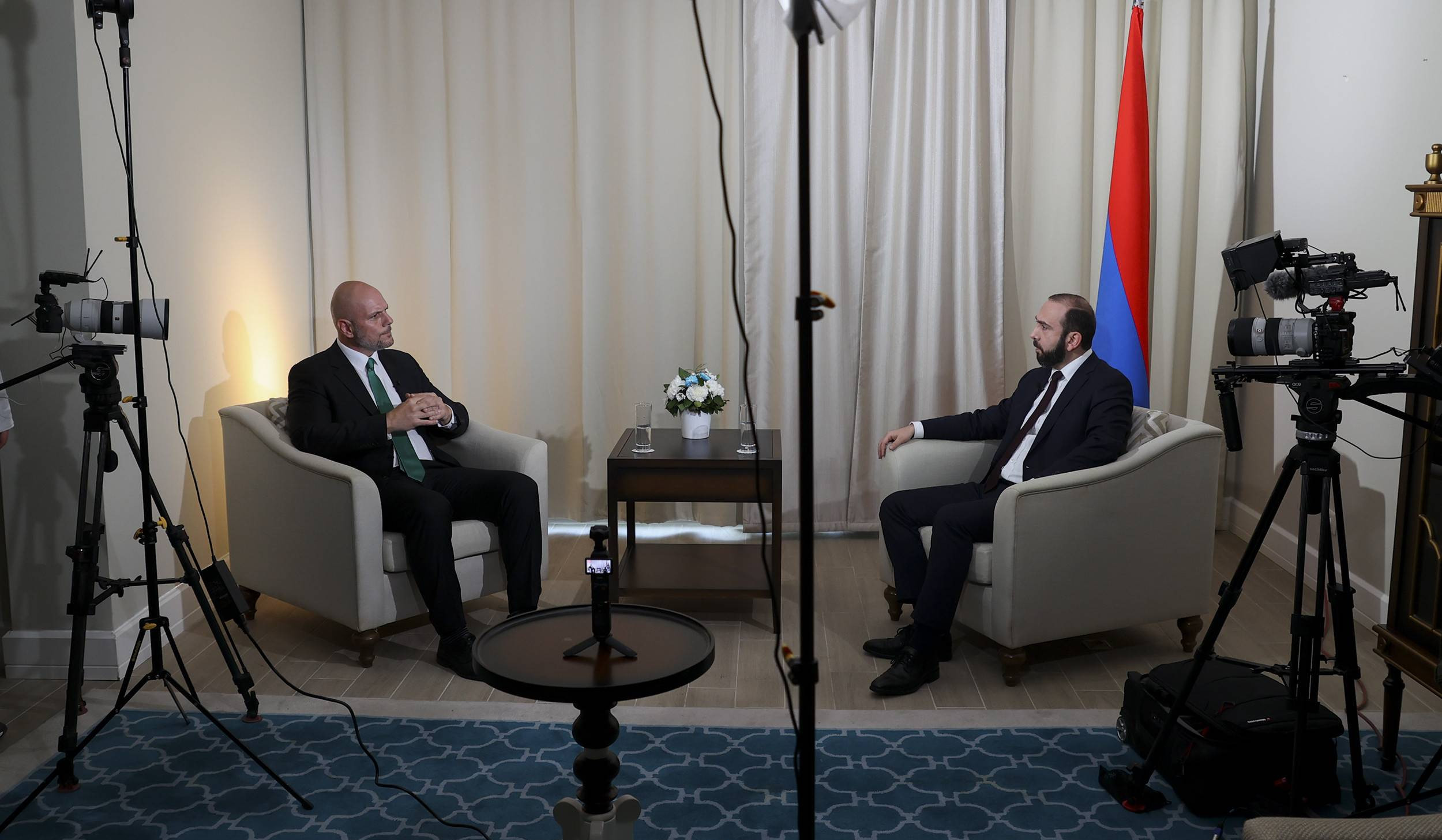 Azərbaycan və Türkiyənin mövqeləri eynidir və bu adətən vasitəçilik mühiti yaratmır։ Xİ naziri