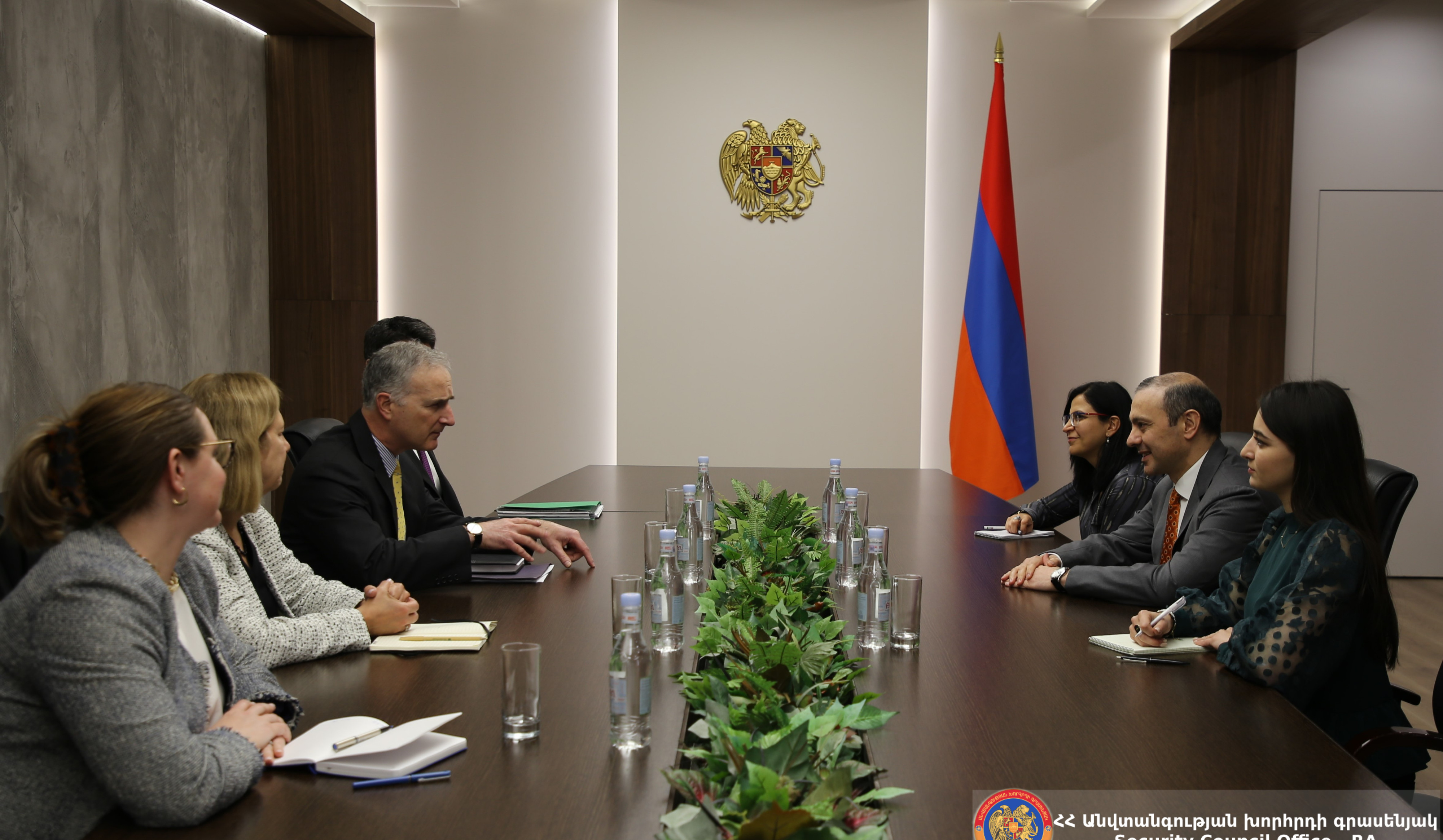 Secretary of Armenia's Security Council and Louis Bono exchanged ideas on negotiation process for settlement of Armenian-Azerbaijani relations