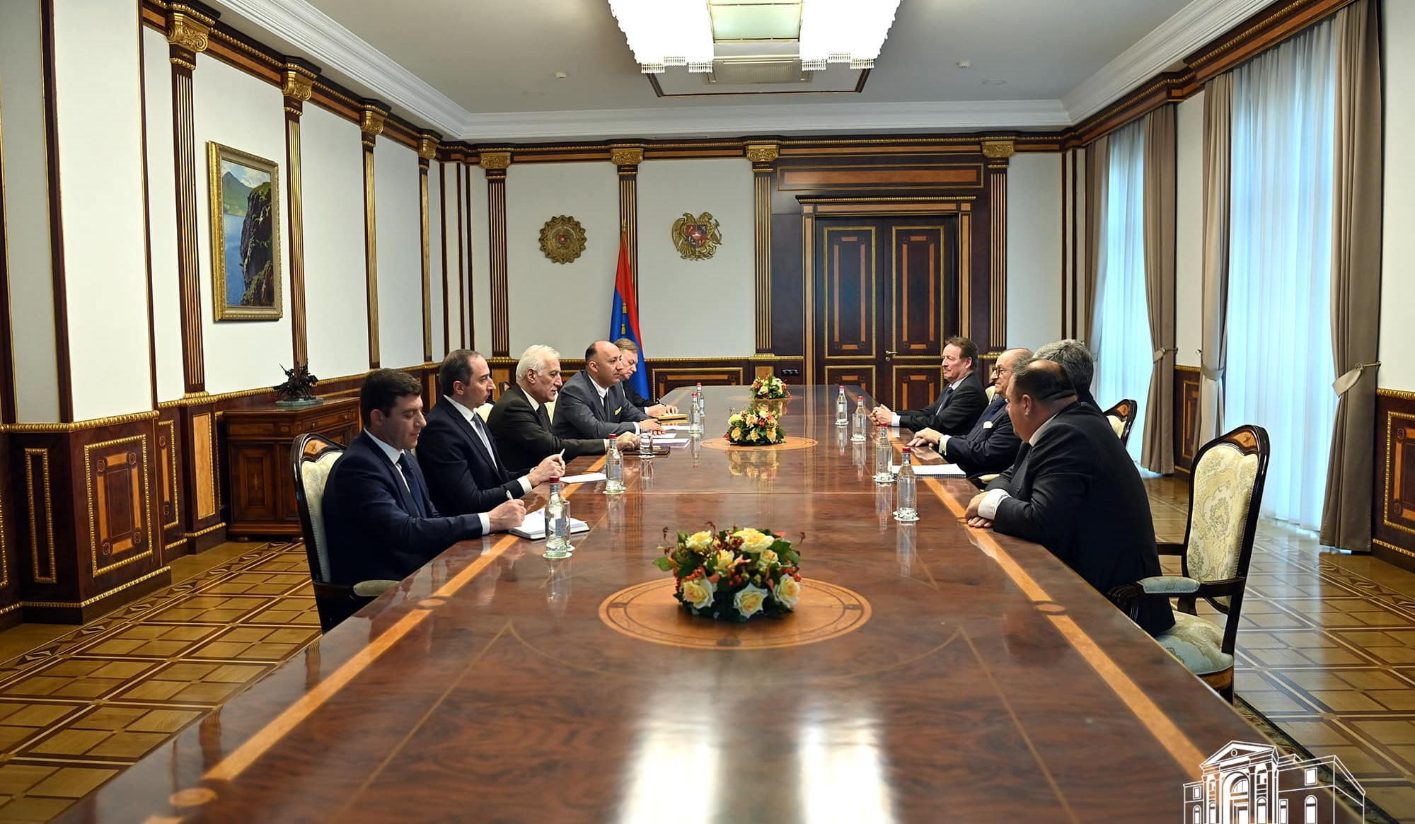 Նախագահ Վահագն Խաչատուրյանն ընդունել է շվեյցարահայ գործարար և բարերար Վահե Գաբրաշին