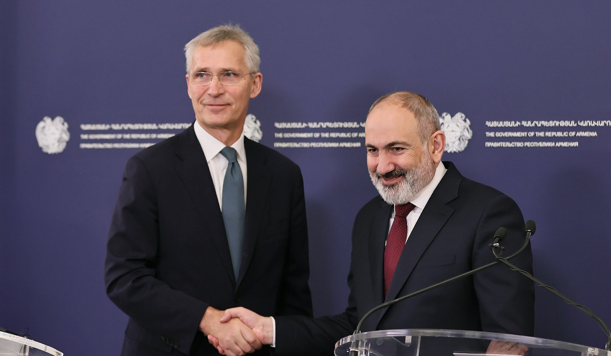 Armenian Prime Minister and the Secretary General of NATO hold a meeting in an expanded format
