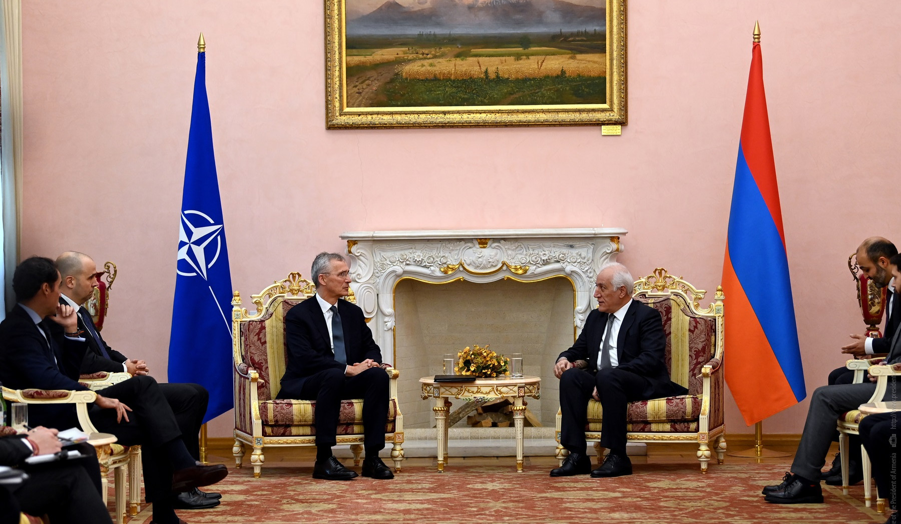 Վահագն Խաչատուրյանը և Ենս Ստոլտենբերգը քննարկել են Հայաստան-ՆԱՏՕ փոխգործակցության օրակարգային հարցեր