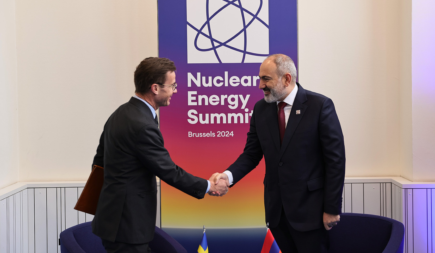 Nikol Paşinyan və İsveçin baş naziri Ermənistan-Azərbaycan sülh prosesinə toxunublar