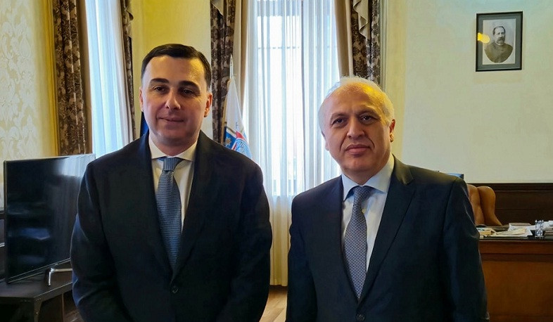 Դեսպան Սմբատյանը Թբիլիսիի սակրեբուլոյի նախագահի հետ քննարկել է մշակույթի ոլորտում համագործակցությանը վերաբերող հարցեր