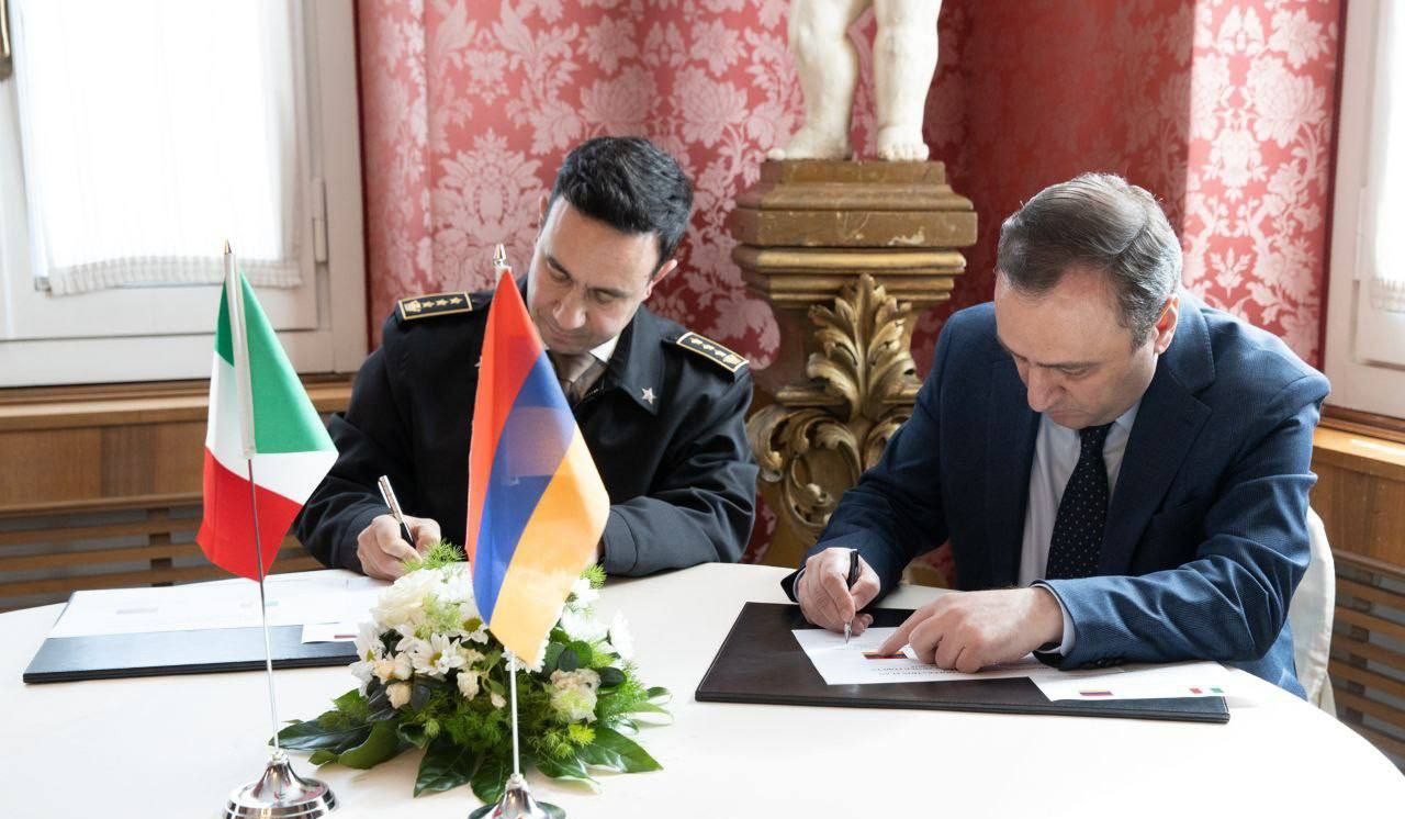 Annual program of military cooperation between Armenia and Italy signed in Rome