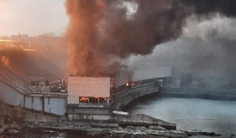 At night, Ukraine was subjected to intense air attack