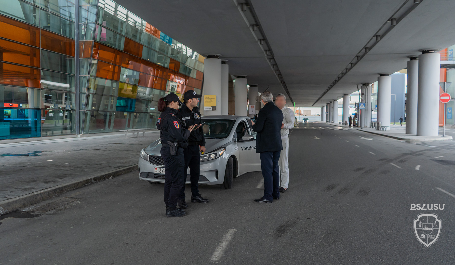 Տեսչական մարմինը «Զվարթնոց» օդանավակայանում հայտնաբերել է առանց լիցենզիայի ուղևորափոխադրումներ իրականացնող 20 տաքսի