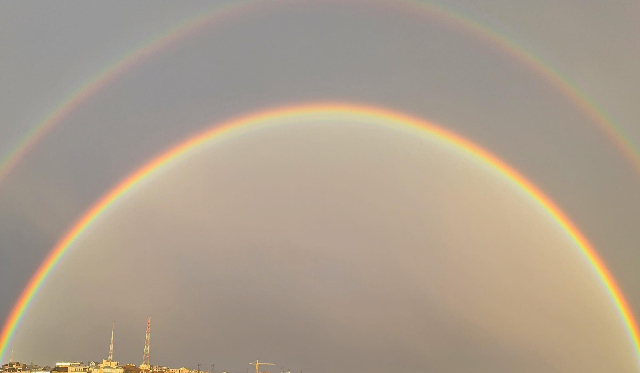 Կրկնակի ծիածան Երևանի երկնքում