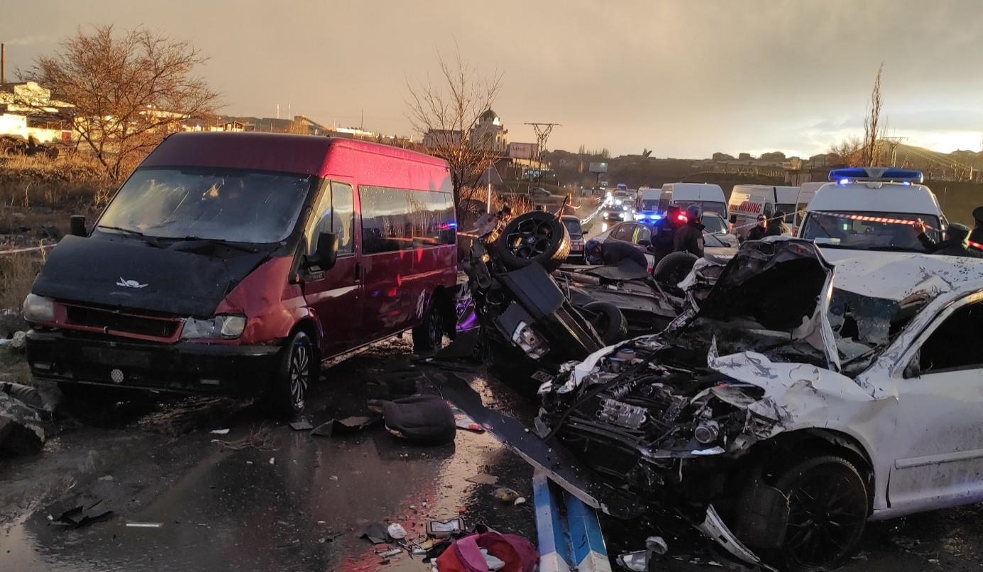 Երևան-Սևան ճանապարհին մեքենաներ են բախվել. կան զոհեր և տուժածներ