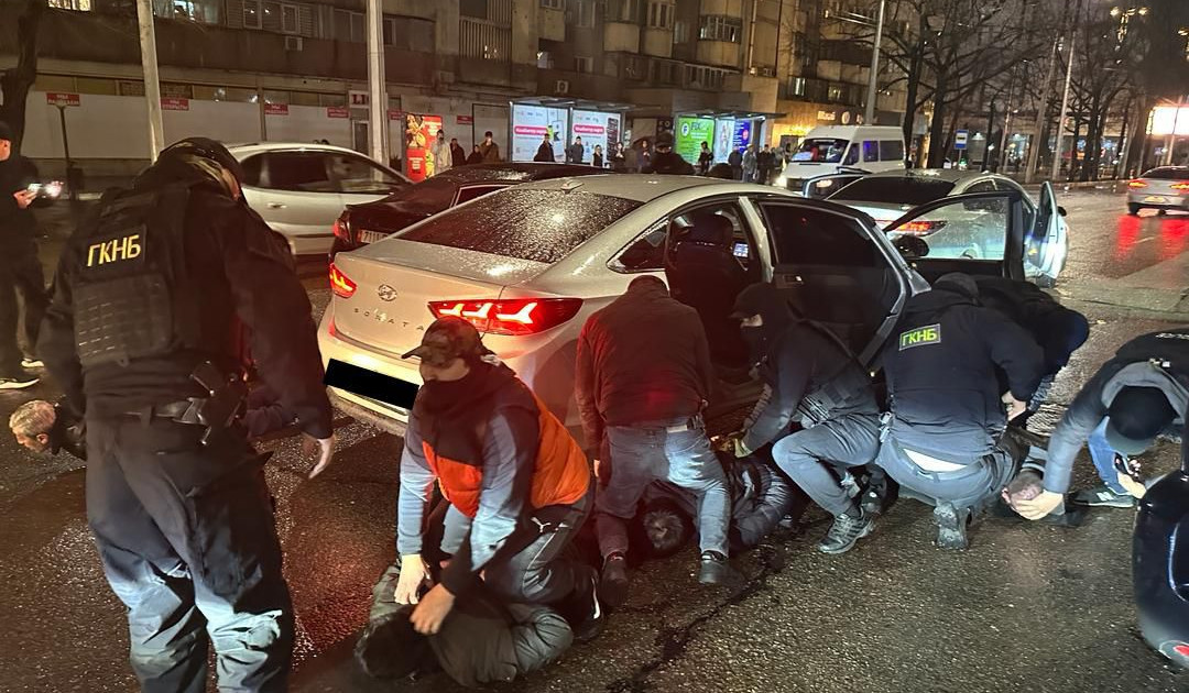 В Бишкеке заявили о задержании пяти граждан Азербайджана, планировавших покушение на руководство страны