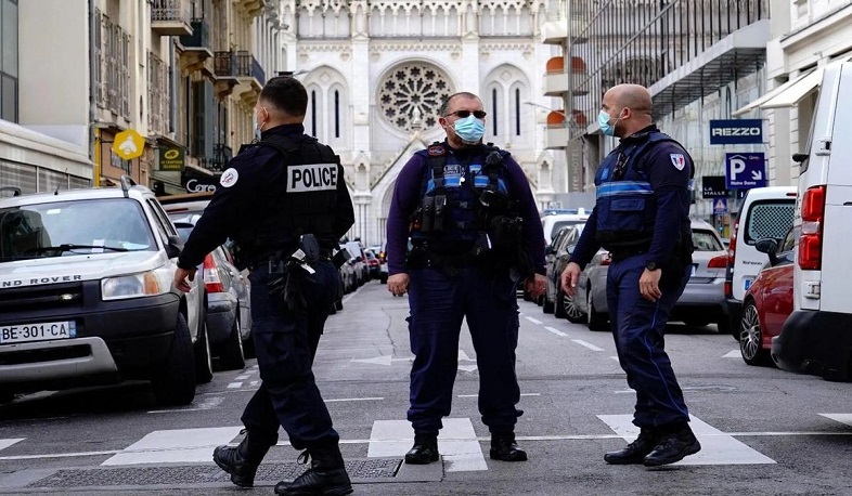 Франция ввела высший уровень террористической угрозы из-за теракта в Crocus