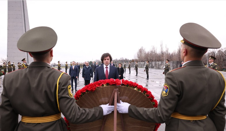 Премьер-министр Грузии Ираклий Кобахидзе посетил Мемориальный комплекс Цицернакаберд