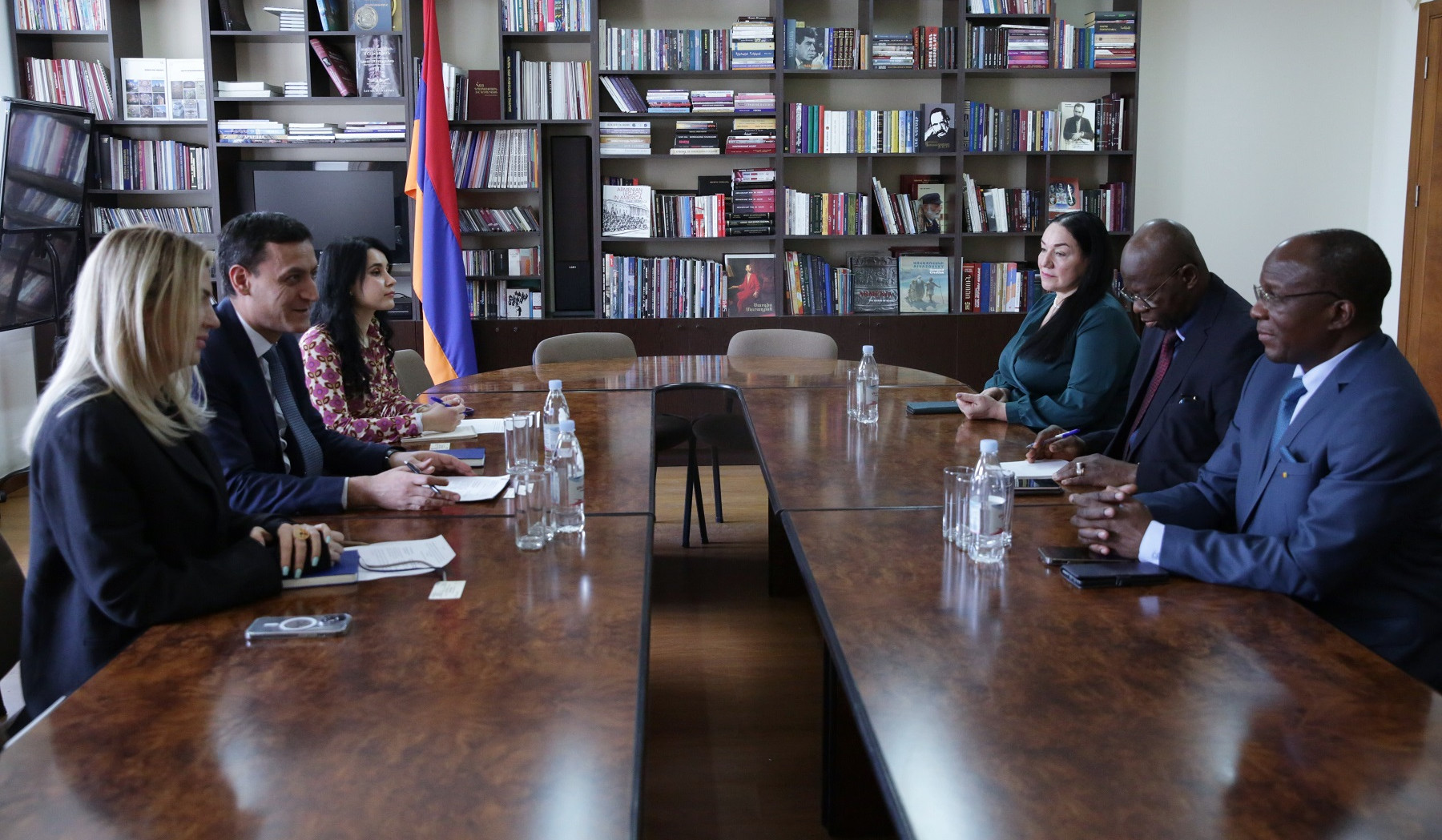 ԿԳՄՍ փոխնախարարը Գվինեայի դեսպանին է ներկայացրել Հայաստանում անցկացվող «Ֆրանկոֆոնիայի օրեր-2024»-ի մանրամասները