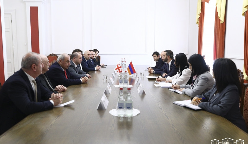 Rubinyan və Gürcüstan parlamentinin nümayəndə heyəti arasında keçirilən görüşdə regionda sülhün bərqərar olmasının vacibliyi vurğulanıb