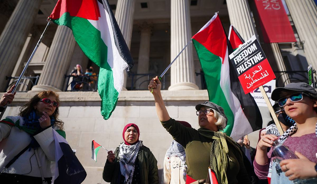 Thousands march in London to demand ceasefire in Gaza