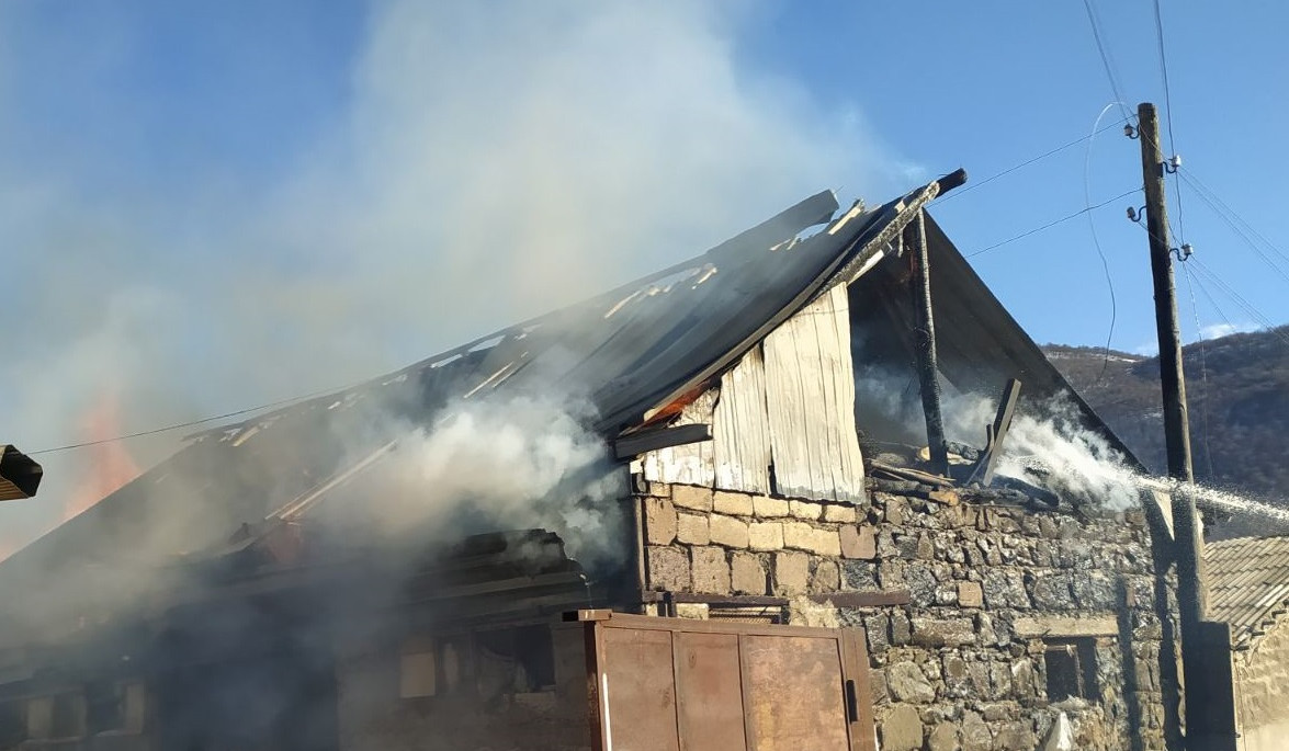 Աղավնաձոր գյուղում  անասնագոմ է այրվել
