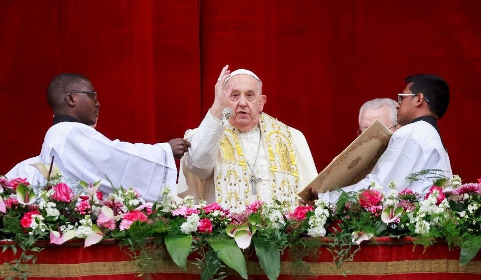 Папа Римский поддержал мирные переговоры между Арменией и Азербайджаном