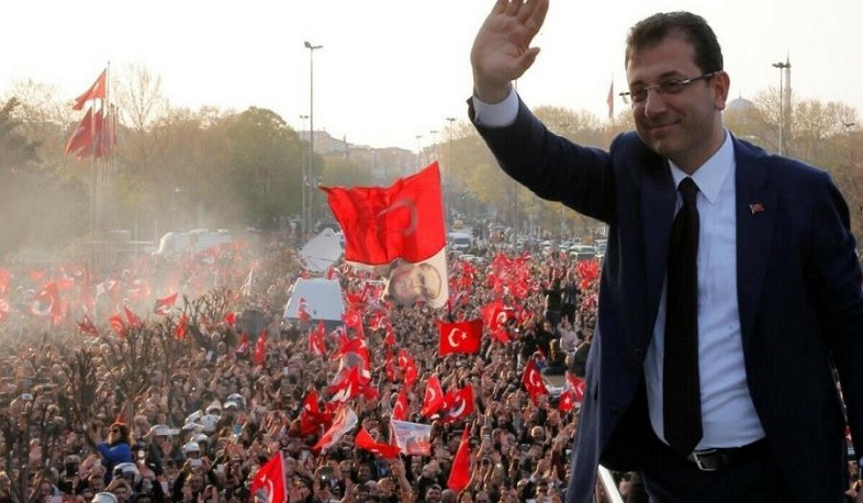 Оппозиция лидирует на муниципальных выборах в Турции