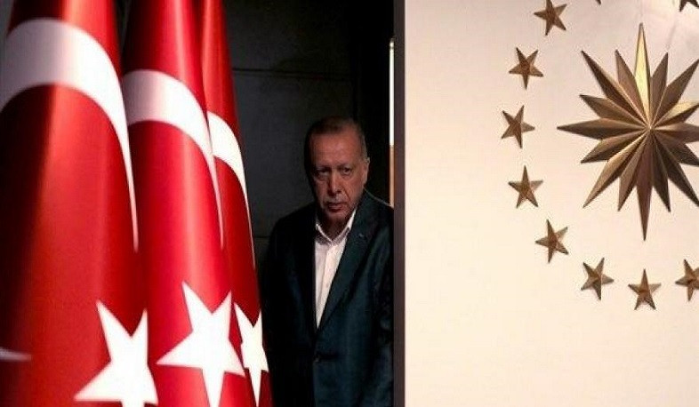 Администрация отвергла призывы к досрочным выборам: советник Эрдогана