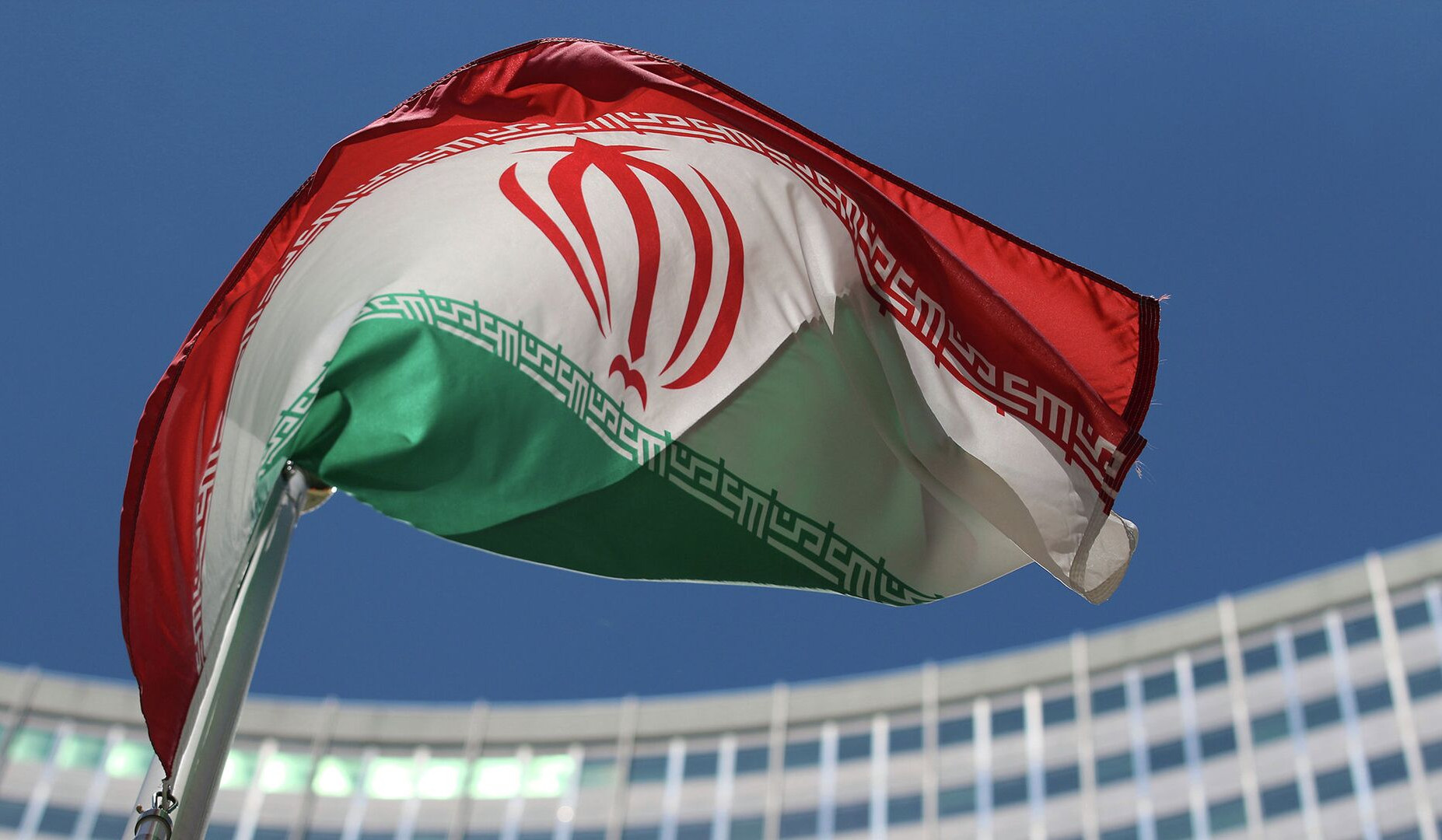 Иран оставил за собой право ответить на израильский удар по консульству