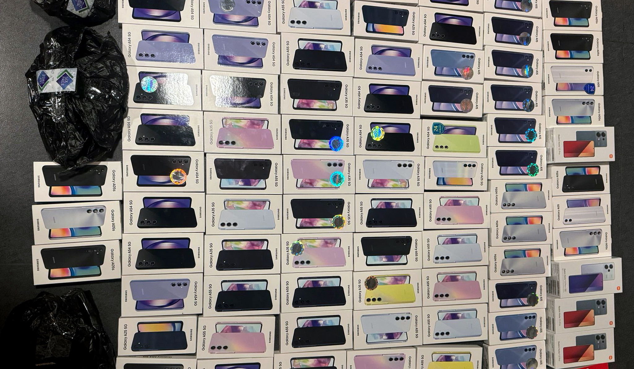 Կանխվել է մաքսային հսկողությունից թաքցված 88 բջջային հեռախոսների ներկրման փորձը