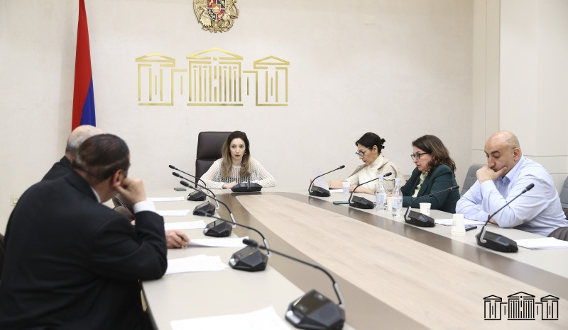 «Հանրակրթության մասին»  օրենքում փոփոխություն և լրացում կատարելու մասին նախագծի քննարկումը հետաձգվել է մինչև 2 ամիս ժամկետով