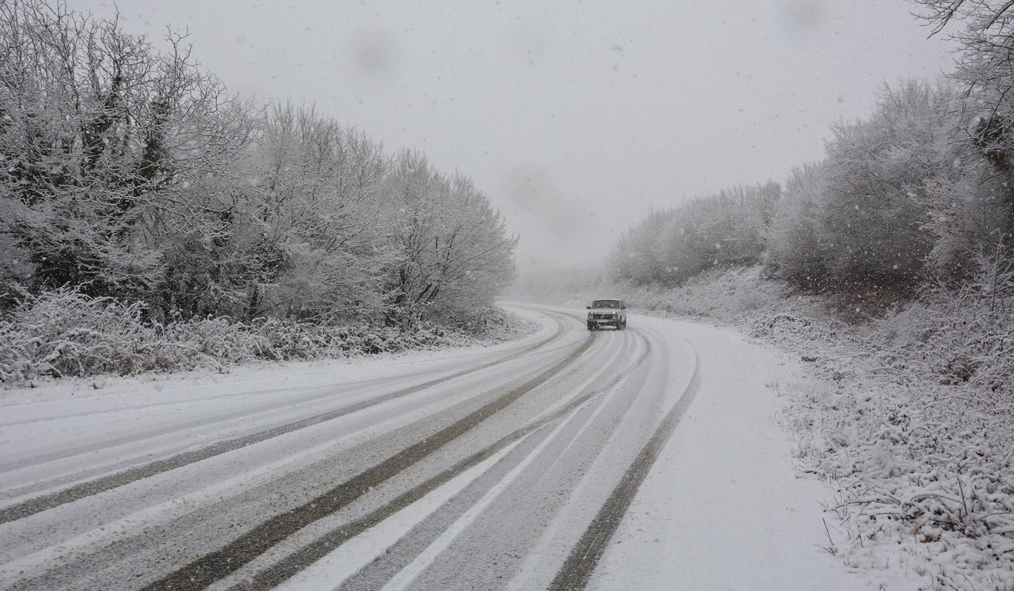 Ջերմուկից Սարավան-«Զանգեր» ճանապարհը փակ է կցորդիչով բեռնատարների համար