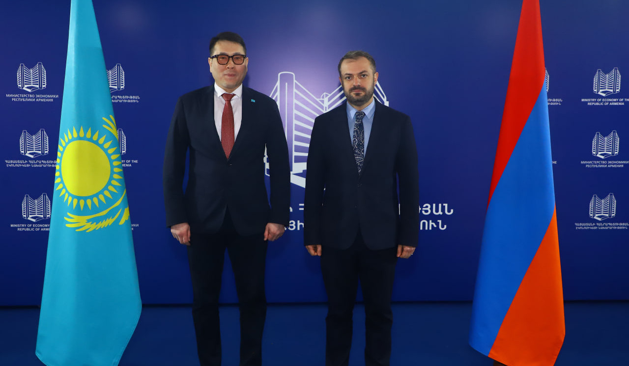 Գևորգ Պապոյանը ղազախ գործընկերոջն է ներկայացրել «Խաղաղության խաչմերուկ» նախագիծն ու դրա սկզբունքները