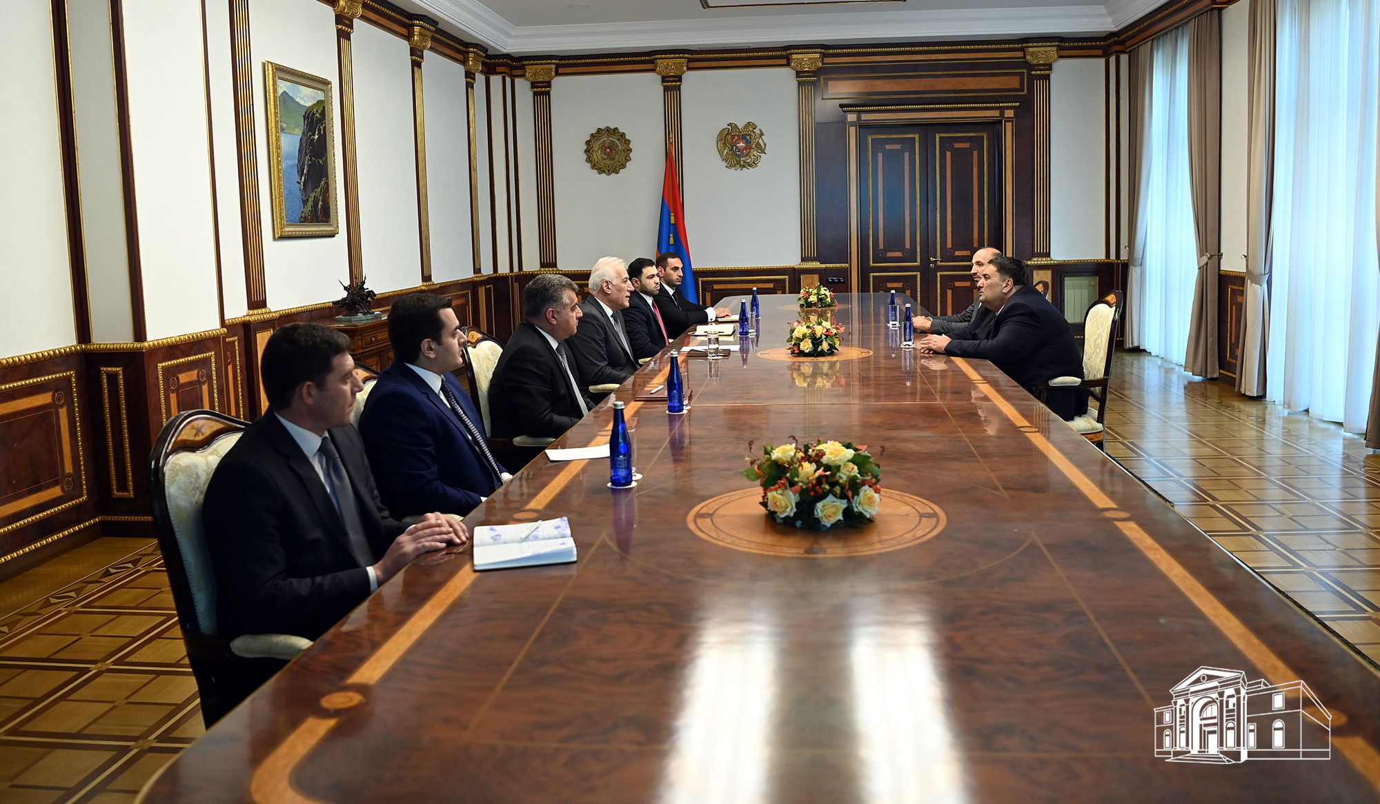 Քննարկվել են միջազգային շուկաներում Երևանի կոնյակի գործարանի արտադրանքի առաջմղման հնարավորությունները. հանդիպում նախագահի նստավայրում