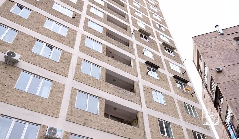 Արցախի պողոտայի վթարային շենքի բնակիչները նոր բնակարաններ ունեն