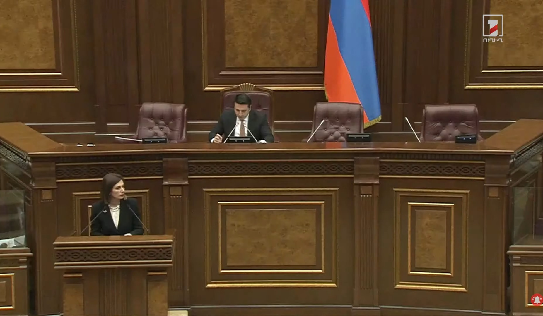 Պետք է սովորենք տարին մեկ անգամ արյուն հանձնել. Ավանեսյանն առաջարկեց ԱԺ-ում արյան հավաքի շրջիկ կետ տեղադրել