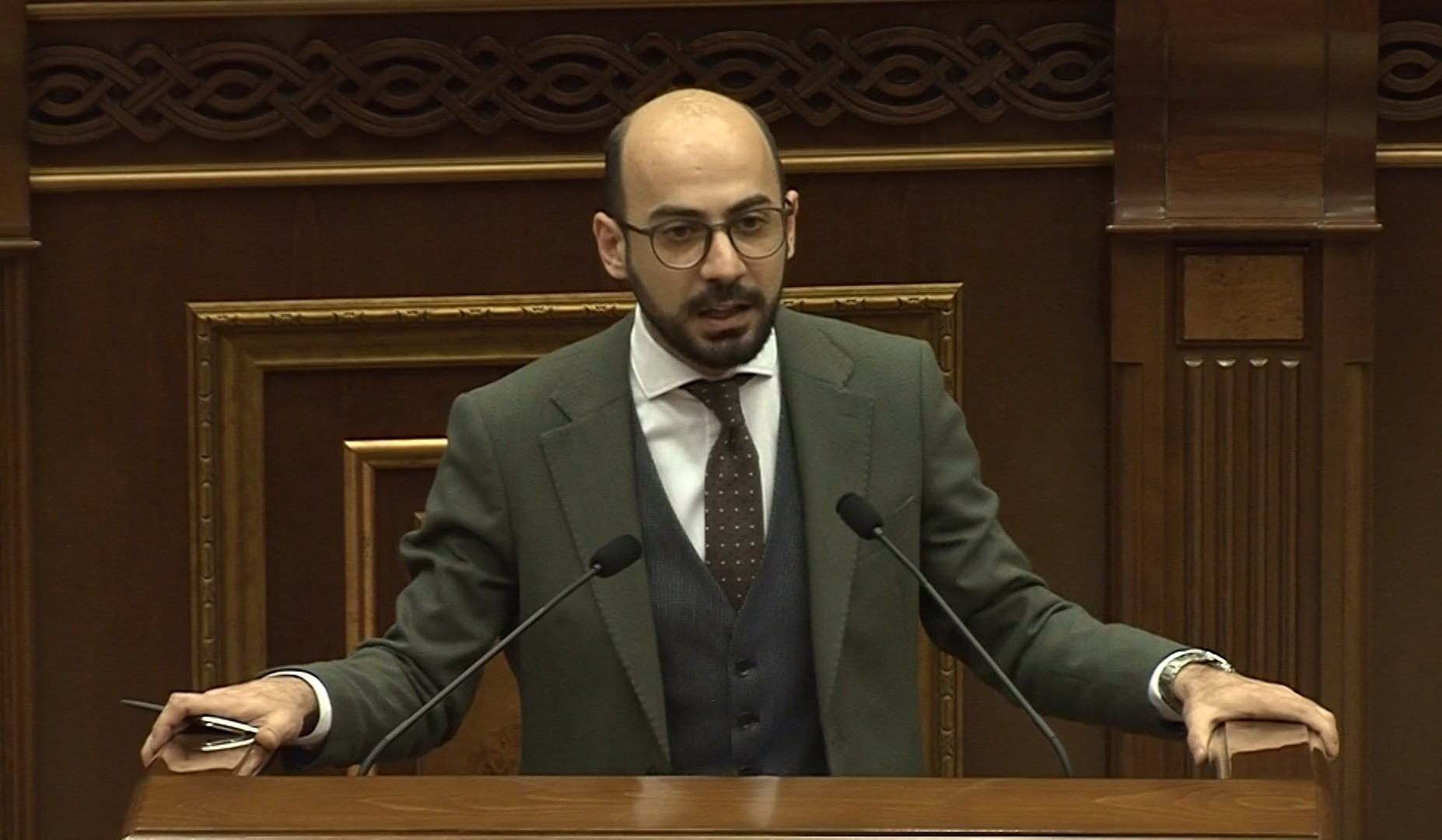 Սովորեցնելով մեզ սիրել մեր պատմական հայրենիքը՝ սովորեցրել են չսիրել մեր իրական հայրենիքը. Արթուր Հովհաննիսյան