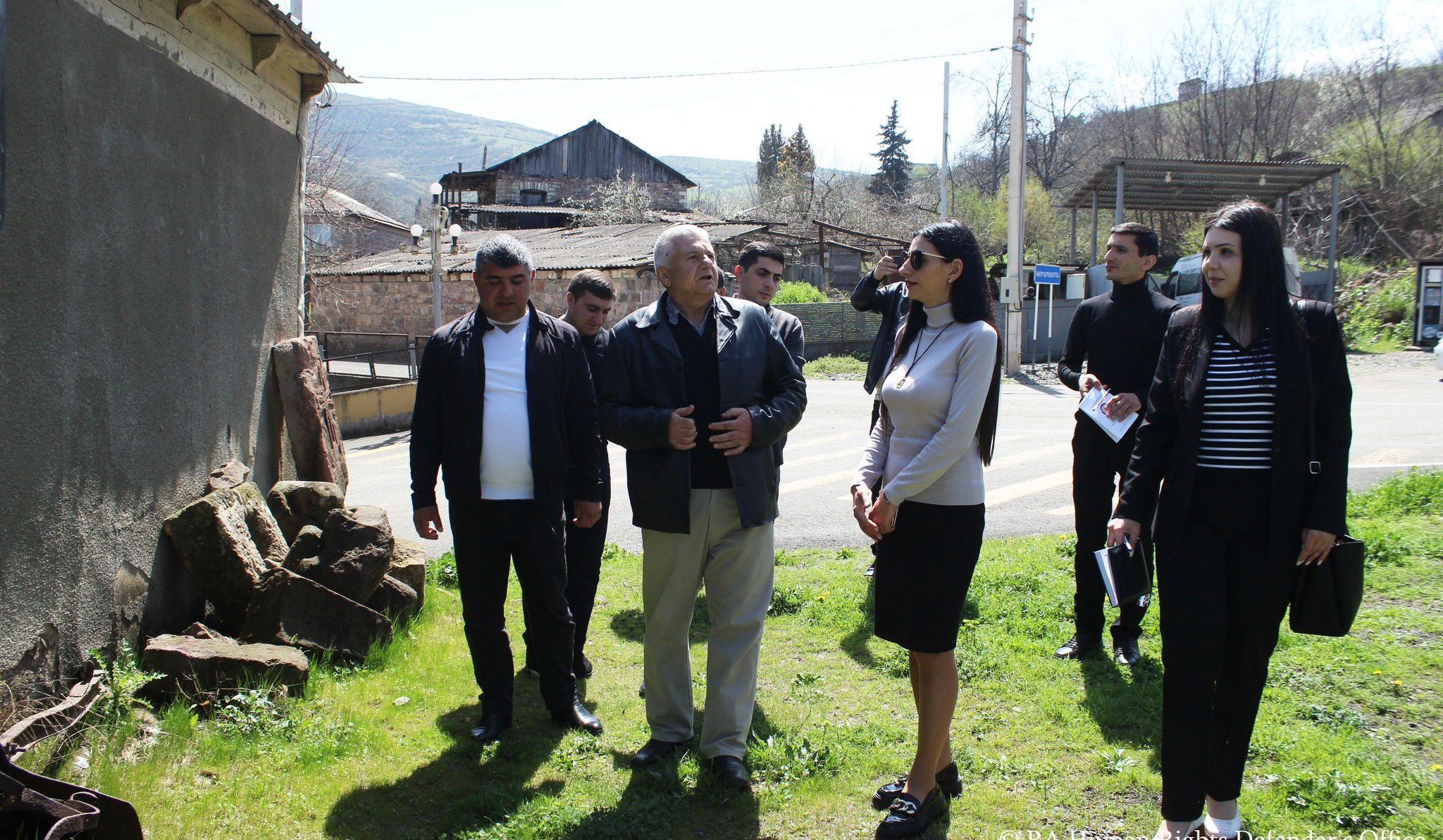 ՄԻՊ-ն այցելել է Տավուշի մարզ. բնակավայրերի ուղղությամբ կրակոցների առնչությամբ Պաշտպանի աշխատակազմը խախտումները հաստատող փաստեր է հավաքել