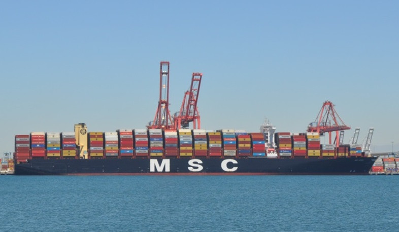 КСИР задержал связанное с Израилем грузовое судно в Ормузском проливе