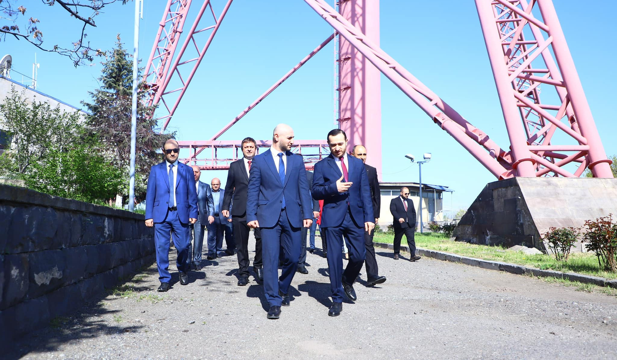 ԲՏԱ նախարարն այցելել է «Հայաստանի հեռուստատեսային և ռադիոհաղորդիչ ցանց», ներկայացրել նորանշանակ գլխավոր տնօրենին