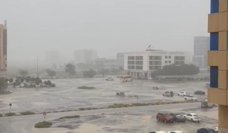 Дубай затоплен из-за сильного дождя