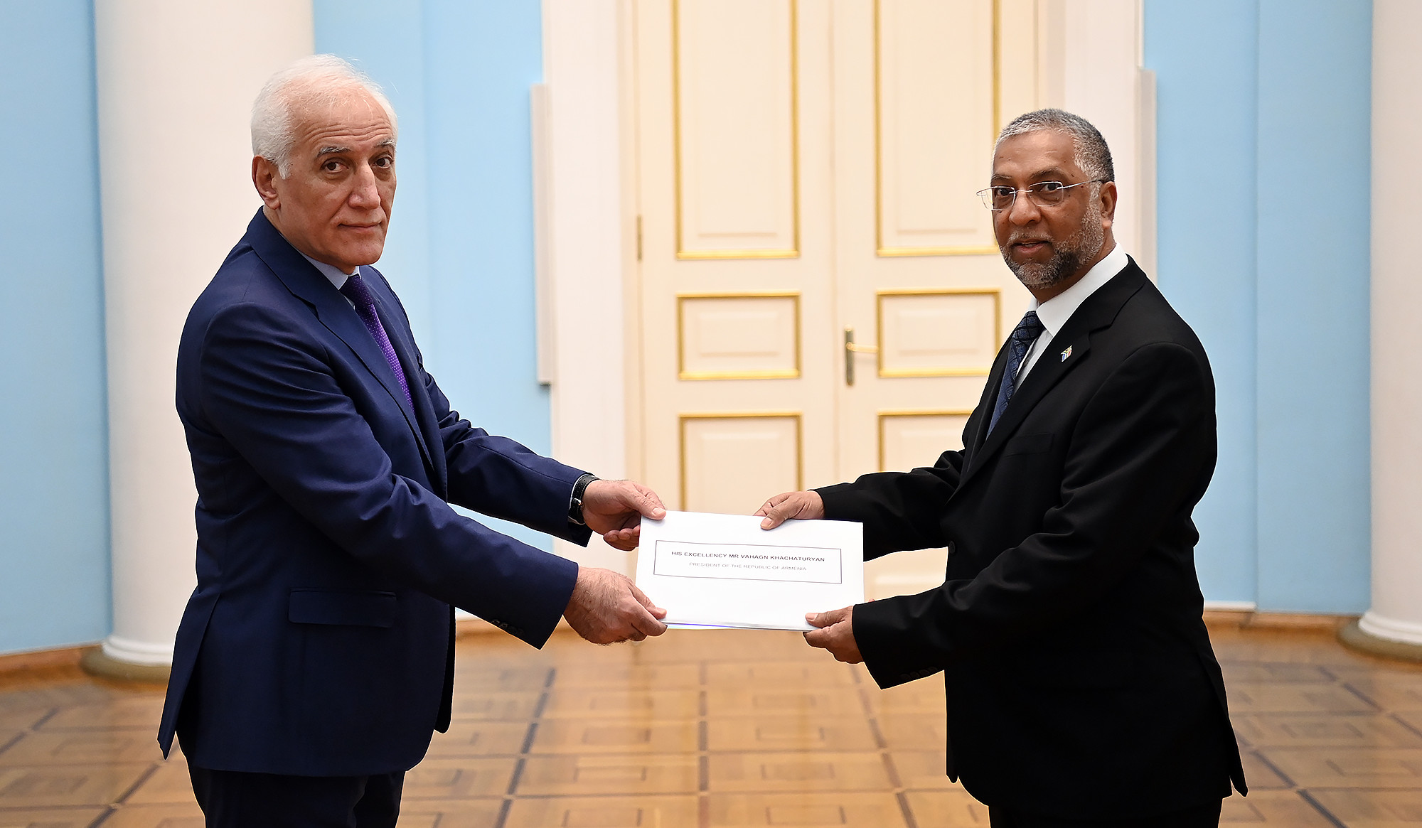 ՀՀ-ում Հարավային Աֆրիկայի դեսպանը նախագահ Խաչատուրյանին իր հավատարմագրերն է հանձնել