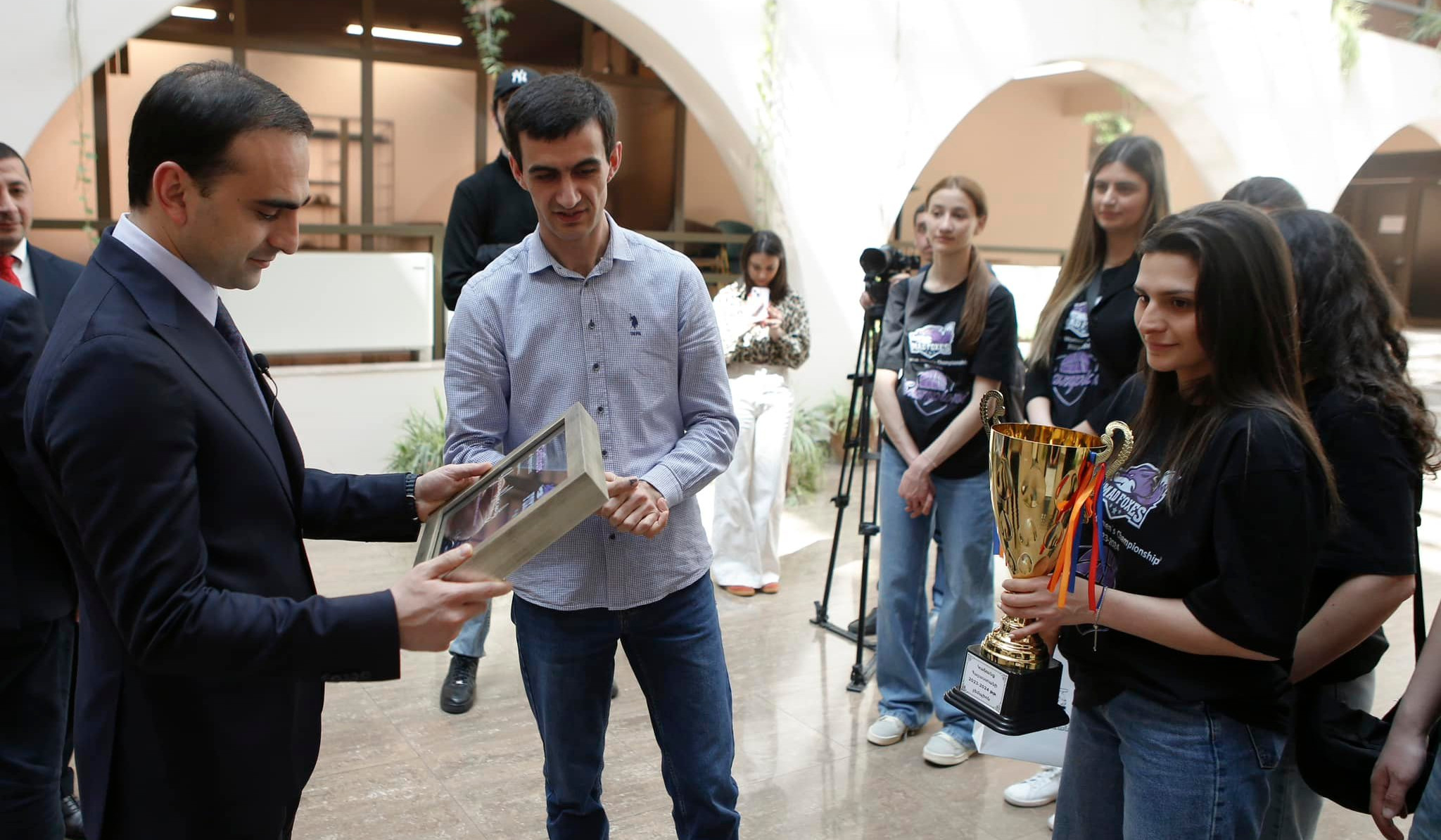 Ավինյանը հյուրընկալել է բասկետբոլի կանանց թիմային առաջնությունում հաղթած ակումբի մասնակիցներին