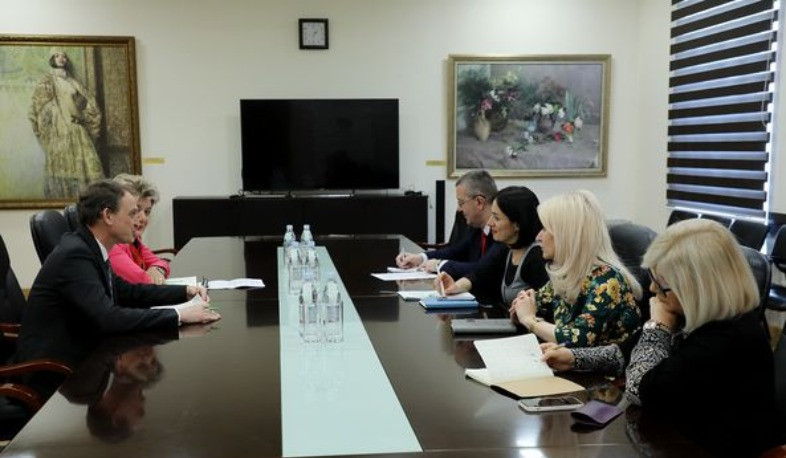 Քննարկվել են Հայաստանում ֆրանսերենի ուսուցմանն առնչվող հարցեր