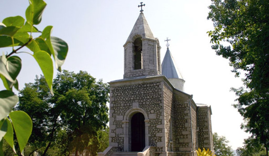 Разрушив церковь 