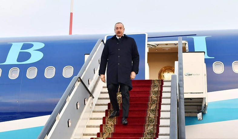 Aliyev arrives in Moscow